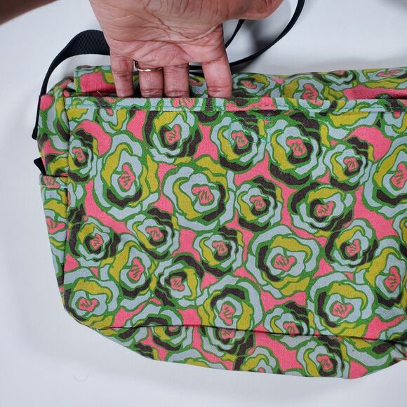 Kavu Medium Crossbody Bag Green Pink Floral Abstract Cotton Outdoors Rope Strap - Picture 5 of 12